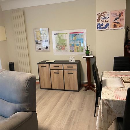 Chez Line Et Francis Leilighet Tarbes Eksteriør bilde